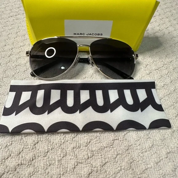 Marc Jacobs Gray Sunglasses with Yellow Case MARC JACOBS Grey Octagonal KB7HA Sunglasses Sunglasses Grey  main image 2